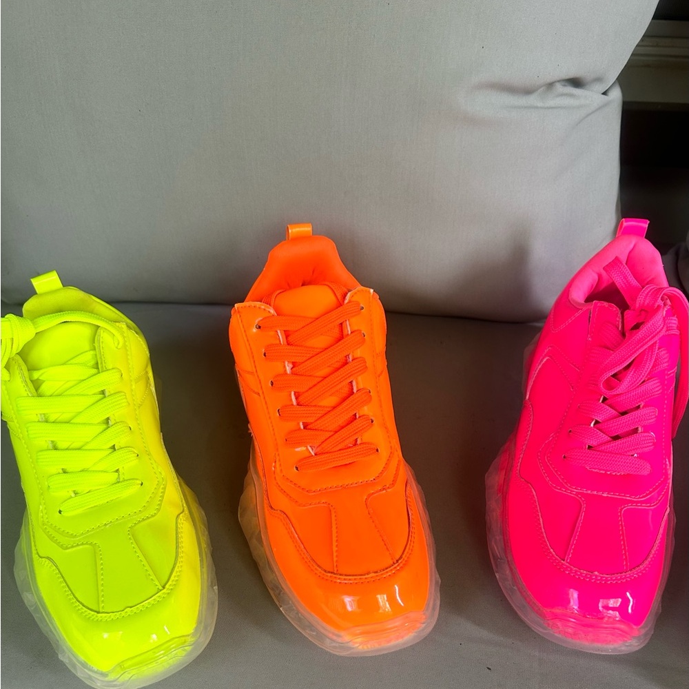 Translucent geometrical sneakers (Neon Yellow) - Picture 2 of 3
